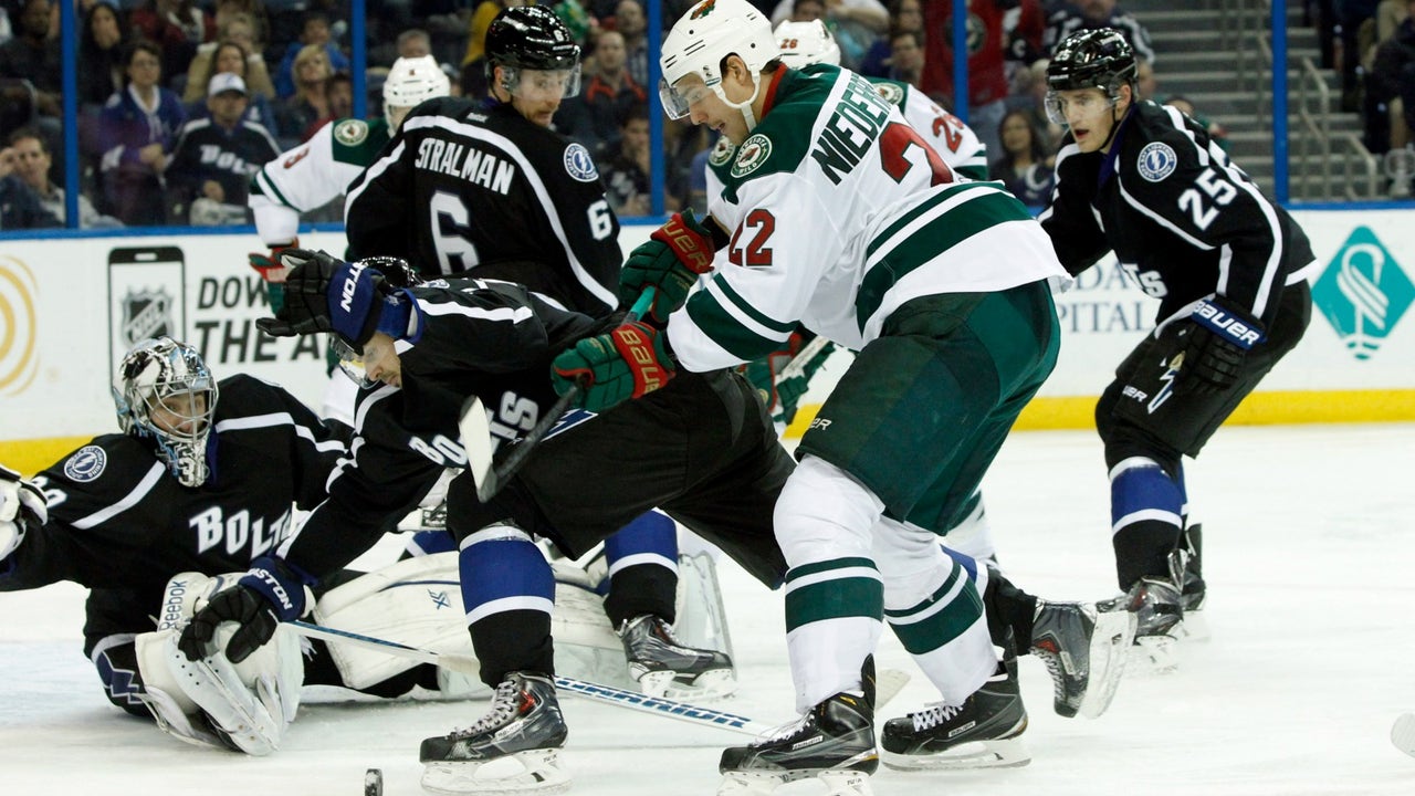 Lightning show they can also win with defense